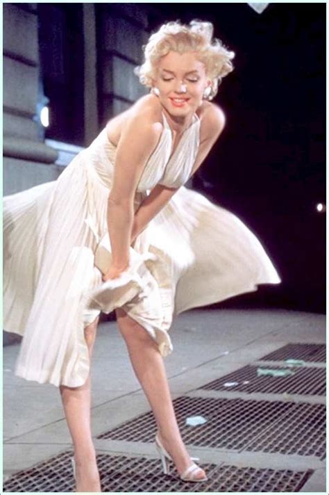 The dress worn by marilyn monroe in the seven year itch is to be exhibited in britain for the first time. The MarilynGeek Blog: New York attempts to bring home ...