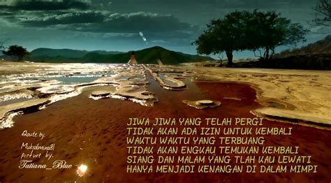Budhe berpakaian kebaya dan memakai kondhe. 33 Kata Kata Bijak Kenangan - Mutiara Kehidupan Bermakna