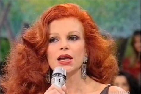 In 1959, milva won a contest for new voices, and was named the overall winner from more than seven thousand six hundred participants. MILVA | gli anni d'oro della musica italiana