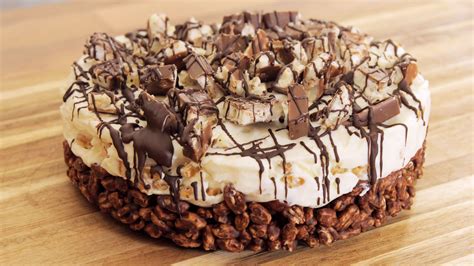 Cremige füllungen aus quark, sahne oder frischkäse machen sich super auf den knusprigen keksböden. Kinder Country No Bake Cake | Kuchen ohne backen ...