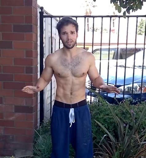 Does nathan kress have pit hair? he got muscles | Tumblr