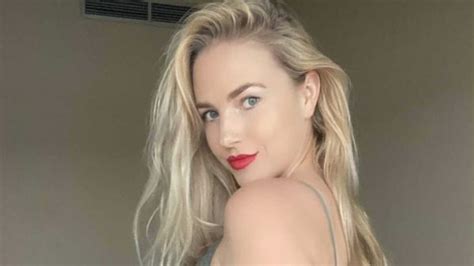 Onlyfans, a site built on sex, will ban 'sexually explicit' content onlyfans says banks and financial transaction services that handle payments to models and performers requested the change. Sheena James deelt naaktfoto's op OnlyFans: 'Ik zit niet ...