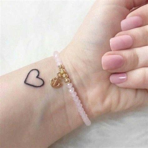 Los tatuajes de corazones simbolizan el amor y están muy ligados a las propias vivencias del ser humano. Tattoo | Tatuajes de moda, Tatuaje corazón, Tatuajes ...