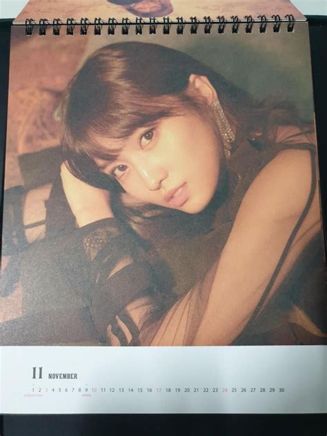 This is the concert opening. MOMO : TWICE 2019 SEASON'S GREETINGS THE ROSES (2018.11.26 ...