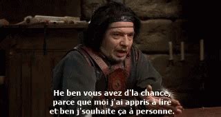 Ce chapeau deviendra donc le symbole de son équipage. Leodagan Lire GIF - Leodagan Lire Kaamelott - Discover ...