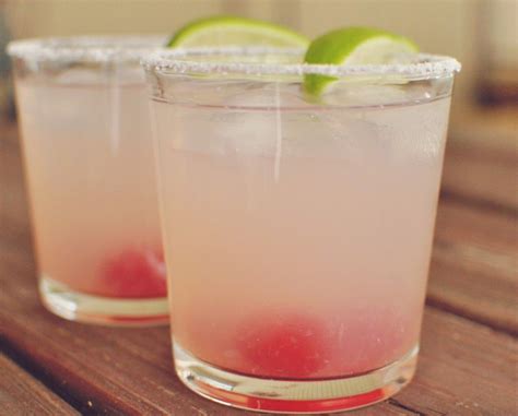 Try tequila for a margarita like drink, or rum and sparkling water for a mojito, if you love gin then turn it into a minty gin lemonade. Cherry Limeade for Adults | Cherry limeade, Spring ...