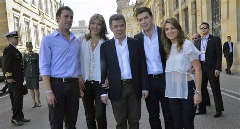 Rosario, y de enorme vocación de servicio al. Familia de Juan Manuel Santos habla de cuando él se orinó ...