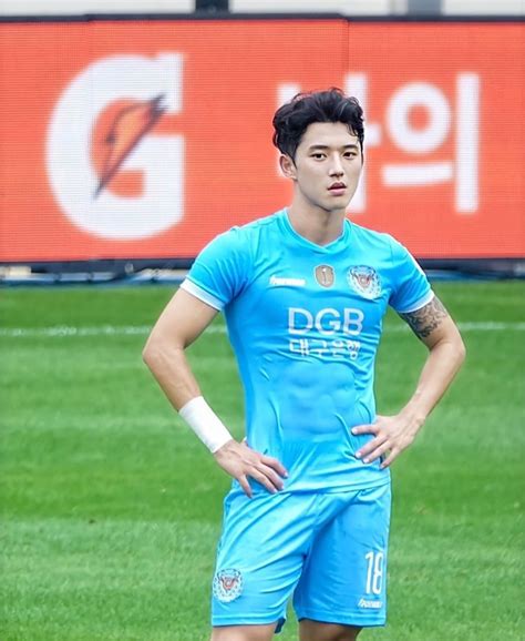 Te decimos cuáles son considerados los coreanos más guapos de la industria del kpop. Pin de Soái Ca Trung Quốc en Jeong Seung-Won | 정승원 —> Save ...