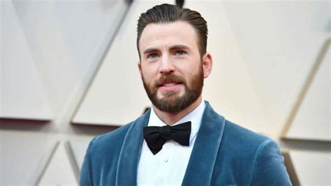 Christopher robert evans began his acting career in typical fashion: Exitoina | Chris Evans publicó por error una foto súper intima