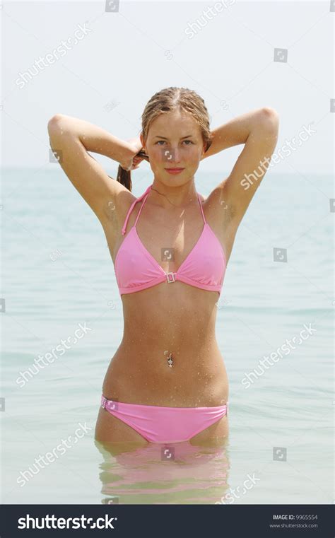 Elle woods has it all. Gorgeous Blonde Teen Model In Bikini Shot Stock Photo ...