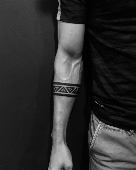 If you're still looking for ideas on what to include on your armband, take a look through our huge gallery below for plenty of inspiration! Armband Tattoos — 25 Best Armband Tattoo Designs | by ...