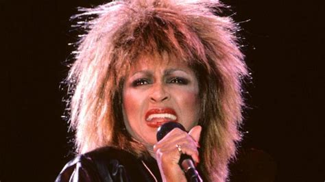Known as the queen of rock 'n' roll. Tina Turner says her husband gave her a kidney | Gephardt ...