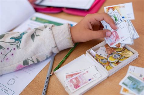 Schweizer Spieldgeld Zum Ausmalen / Spielgeld Ausdrucken ...