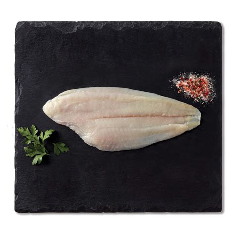 Fillet of flounder or other fillet on barbeque grill clean fillet in cool fresh water and. H-E-B Wild Caught Fresh West Coast Flounder Fillet - Shop ...