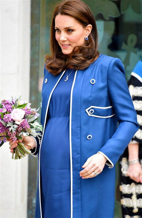 Księżną kate bez wątpienia można nazwać królową stylu. Księżna Kate Middleton i jej stylizacje w ciąży | Viva.pl