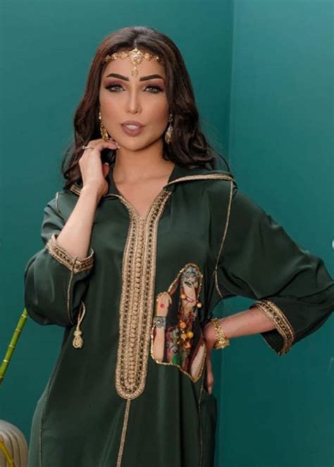 جولولي | دنيا بطمة وابنتها بنفس الـ«جلابة» في جلسة تصوير ...
