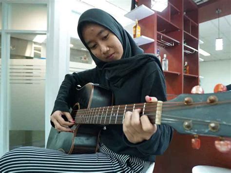 Sugeng dalu merupakan lagu yang diciptakan dan dipopulerkan oleh denny caknan. Kunci Kentrung Senar 3 Sugeng Dalu