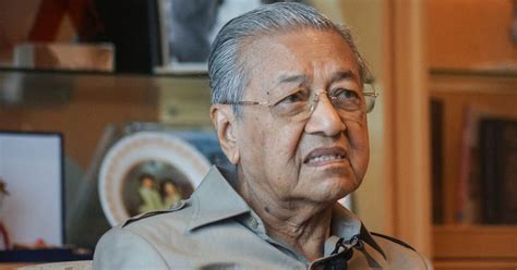 Sejarah tun mahathir tubuhkan uum. Tun Dr Mahathir di pergunakan? - Minda Rakyat
