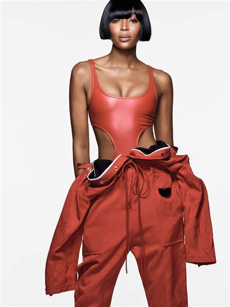 1 commentaire sur cette photo. "Naomi Campbell était plus qu'une belle fille noire avec un corps sublime" - Madame Figaro