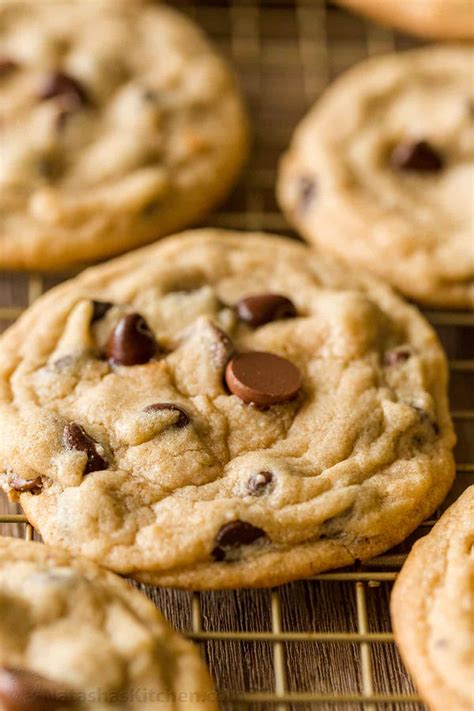 Eggless chocolate chip cookies that taste delicious, crispy on the edges, slightly soft in the center. Eggless Chocolate Chip Cookie Recipe Tasty / Veganized ...