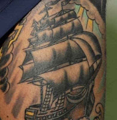 Latest on tennessee titans offensive tackle taylor lewan including news, stats, videos, highlights and more on espn. Taylor Lewan's 17 Tattoos & Their Meanings - Body Art Guru