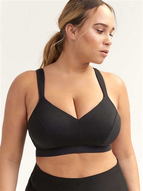 Here to rescue your routine, our edit of women's sports bras offers comfort and support, guaranteed. Plus Size Wirefree Sports Bra - ActiveZone | Penningtons