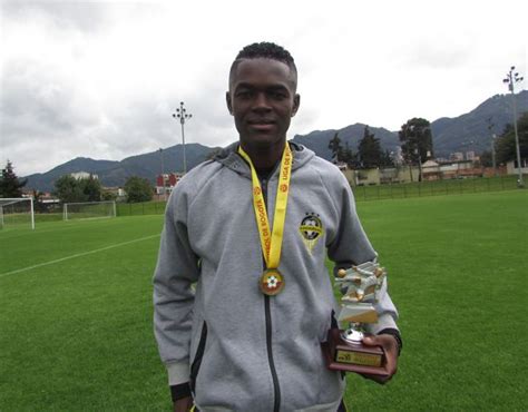 University of chile · departamento de geología. LUIS CARLOS PALACIOS UNO DE LOS GOLEADORES DEL TORNEO DE ...