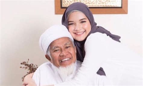 Dalam perkahwinan pertama, azmil dikurniakan anak perempuan, shamira. Alya Iman anak Azmil Mustapha | Beautifulnara - Gosip ...