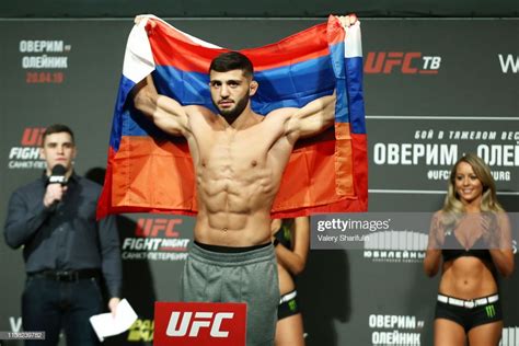 Arman tsarukyan breaking news and and highlights for ufc 257 fight vs. Вартанян: «У Царукяна есть все шансы пройти Махачева»