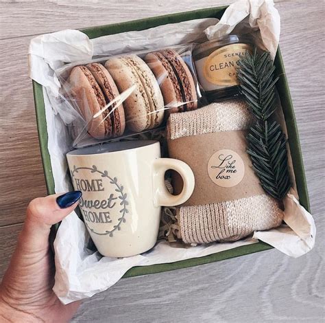 Are you creating a gift box for a special occasion and looking for the perfect items to put in it? Sweater, Cookies, Mug Gift Box #Gift Ideas #Food Gift # ...