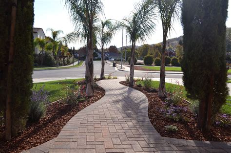 The herringbone paver design is one of the most traditional designs of paver designs. These pavers are called Holland. They are brick shape in a ...