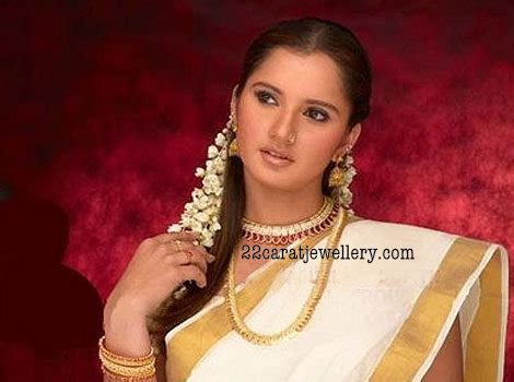 Sania started playing tennis at sania mirza walked the ramp during the india international jewellery week in mumbai. Sania Mirza in Kasula Peru (Kasumaalai) and Gold Necklace ...