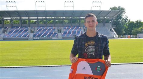 The club was founded in 1910 and competes in the ekstraklasa, the top level of polish football. Mateusz Kochalski wypożyczony do Radomiaka Oficjalny ...