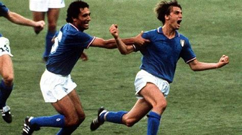 Las valoraciones a los jugadores de españa en el partido contra italia de las semifinales de la eurocopa. Mundial España 1982 🇪🇸 | Rossi hace a Italia tricampeona ...