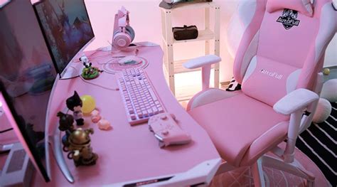 Other than the distinction in highlights, the degree of pinkness of these chairs black plastic tops covering the gas spring over the stand and underneath seat pad isn't firm and covering the bar true to form. Do you like pink? Here are 5 Best Pink Gaming Chairs for you!