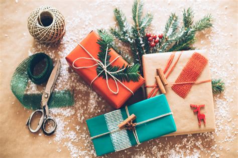 Una tradizione ricca di fascino. Noël : comment emballer ses cadeaux de façon écolo ...