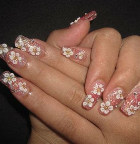 140 Gambar Nail Art untuk Pernikahan: Bagian 1