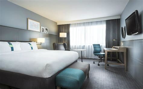 All 433 soundproofed rooms feature. Holiday Inn London Heathrow, London | Book on TravelStay.com