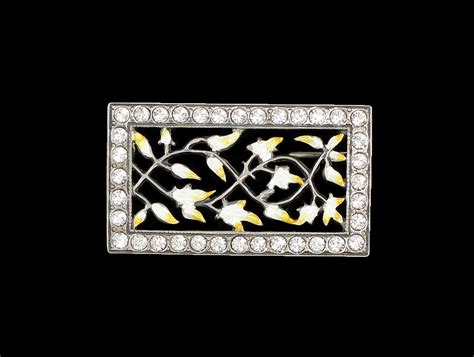 Selbstklebende vinyl, wandgestaltung mit gemusterten tapeten. Auktionshaus Jena - Schmuck emaillierte Jugendstil-Brosche ...