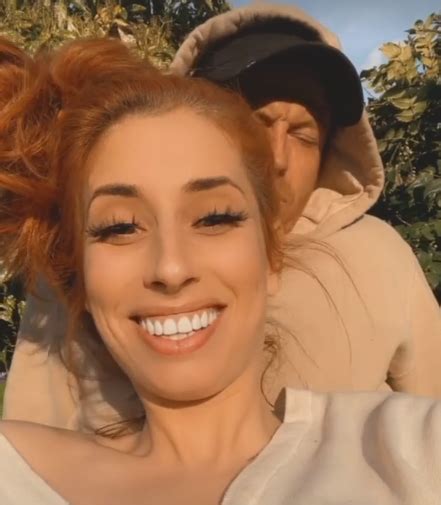 And after sharing a glimpse of the £1.2million 'pickle cottage' earlier in the week, the loose women star has now given fans a full. Stacey Solomon shows off jaw-dropping staircase ...