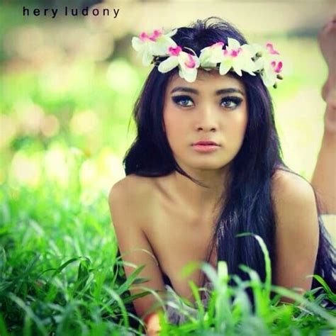 Topik antv mata lensa blanco's foto hunt part1.wmv. TIKA KAUNANG PROFIL DAN BEST FOTO - ZONA ARTIS LAGI