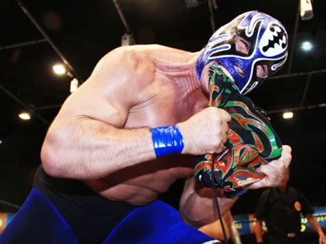 Venta de la máscara del luchador blazo de plata, lucha libre mexicana. LUCHANDO SIN MASCARA: Otra vez descalificación