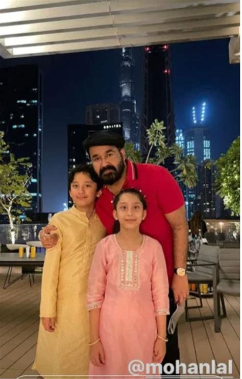 Here's know instagram tips and once this is done, you can start viewing people's instagram stories without them knowing. aabtakviral: Mohanlal celebrates Diwali with Sanjay Dutt ...