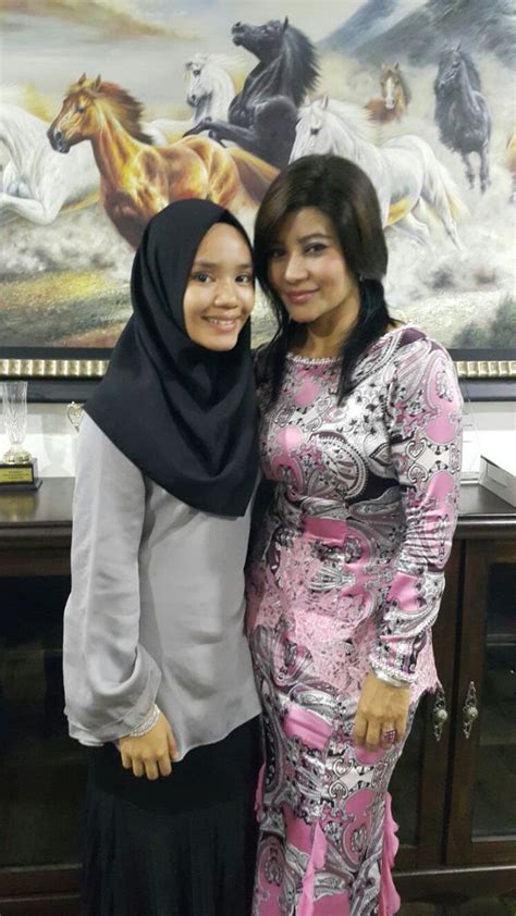 Pelakon popular mas khan telah disabitkan kesalahan mencuri mata wang kripto milik penerbit filem datuk a. 5 Foto anak perempuan A.Aida yang dah jadi anak dara cun ...