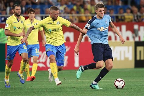 Сигурдссон рагнар (sigurdsson ragnar) футбол защитник исландия 19.06.1986. «Соболев — улучшенная версия Дзюбы. Беспокойная натура ...