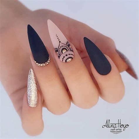 El resultado es una piel suave, protegida, flexible y bronceada. Diseño De Uñas Para Piel Morena Oscura - Pin de Moy Ps en ...