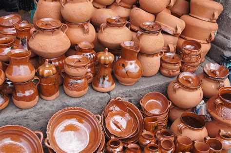 Maybe you would like to learn more about one of these? Barro para cazuelas, jarros, ollas, comales, platos ...