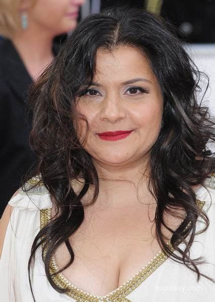 She is known for her work on eastenders (1985), parempi kuin beckham (2002) and aladdin (2019). Nina Wadia | dirty pretty things