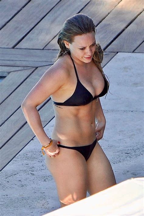 Clip individual stpeach sections using one of the hosting sites linked below. Wet Bikini : Hilary_Duff