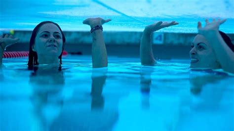 12 футов глубины / the deep end / 12 feet deep (2016). 12 FEET DEEP - horreur et angoisse à la piscine ! (bande ...